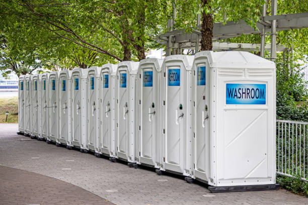 Portable Toilet Options We Offer in Daleville, AL